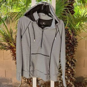 🖤 Tangerine Womens White and Black Striped hoodie, Size Large